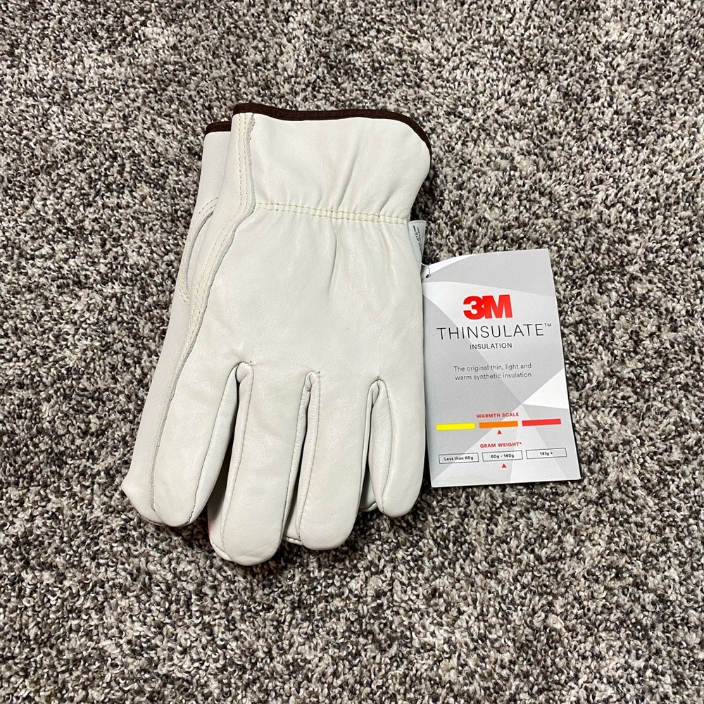 NWT 3M Thinsulate Gloves
